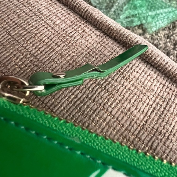 SOLD! Kate spade tennis wallet - Picture 3 of 8